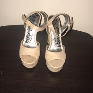 Women’s size 7.5 tan platform sandals